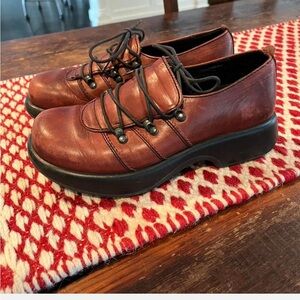 Vintage Dansko Lace Up Clog Shoe Red Leather Sz 37/7